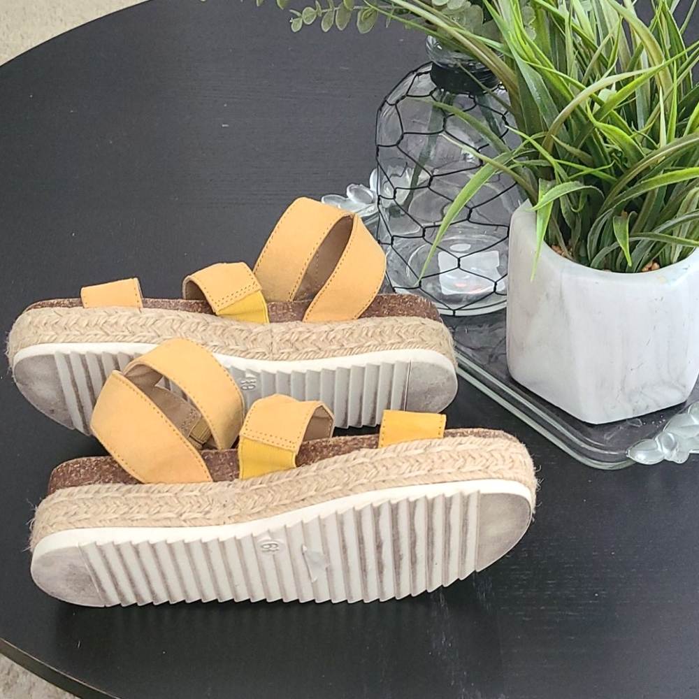 Universal Thread Ankle Strap Wedges - image 3